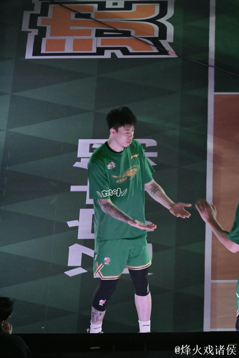 付豪17+11张镇麟13分 辽宁5人上双轻取四川