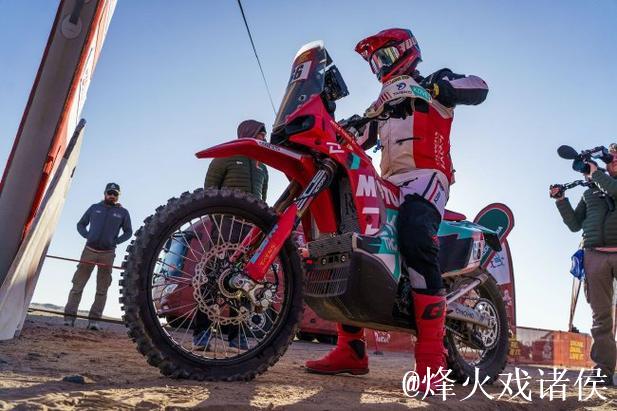 达喀尔拉力赛第九赛段 范高翔夺赛段第10名